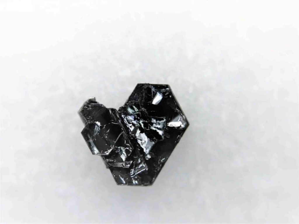 ZrSe2 Zirconium diselenide crystalsAMC Material